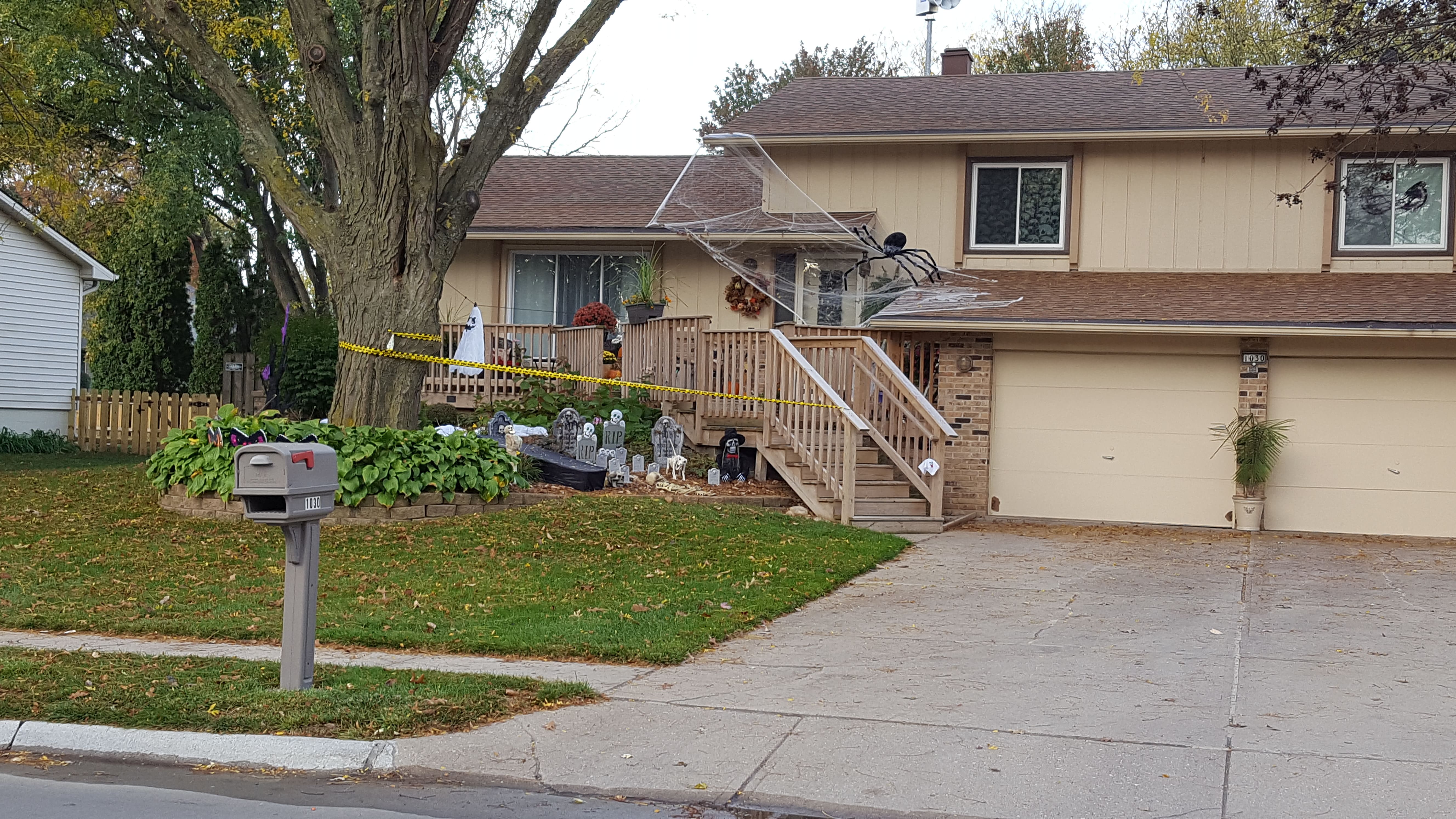 Halloween decorations for November post