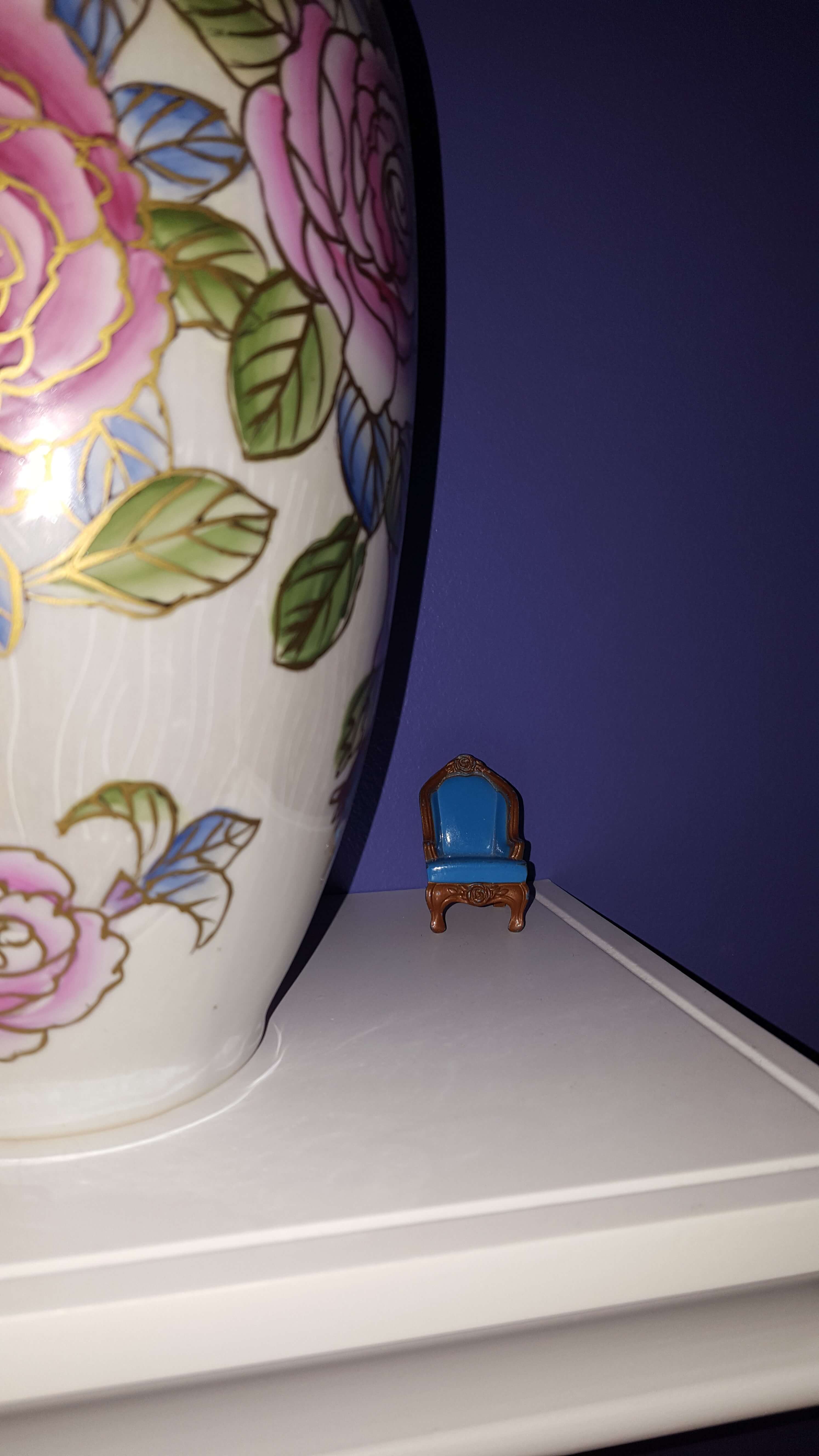 Tiny turquoise chair