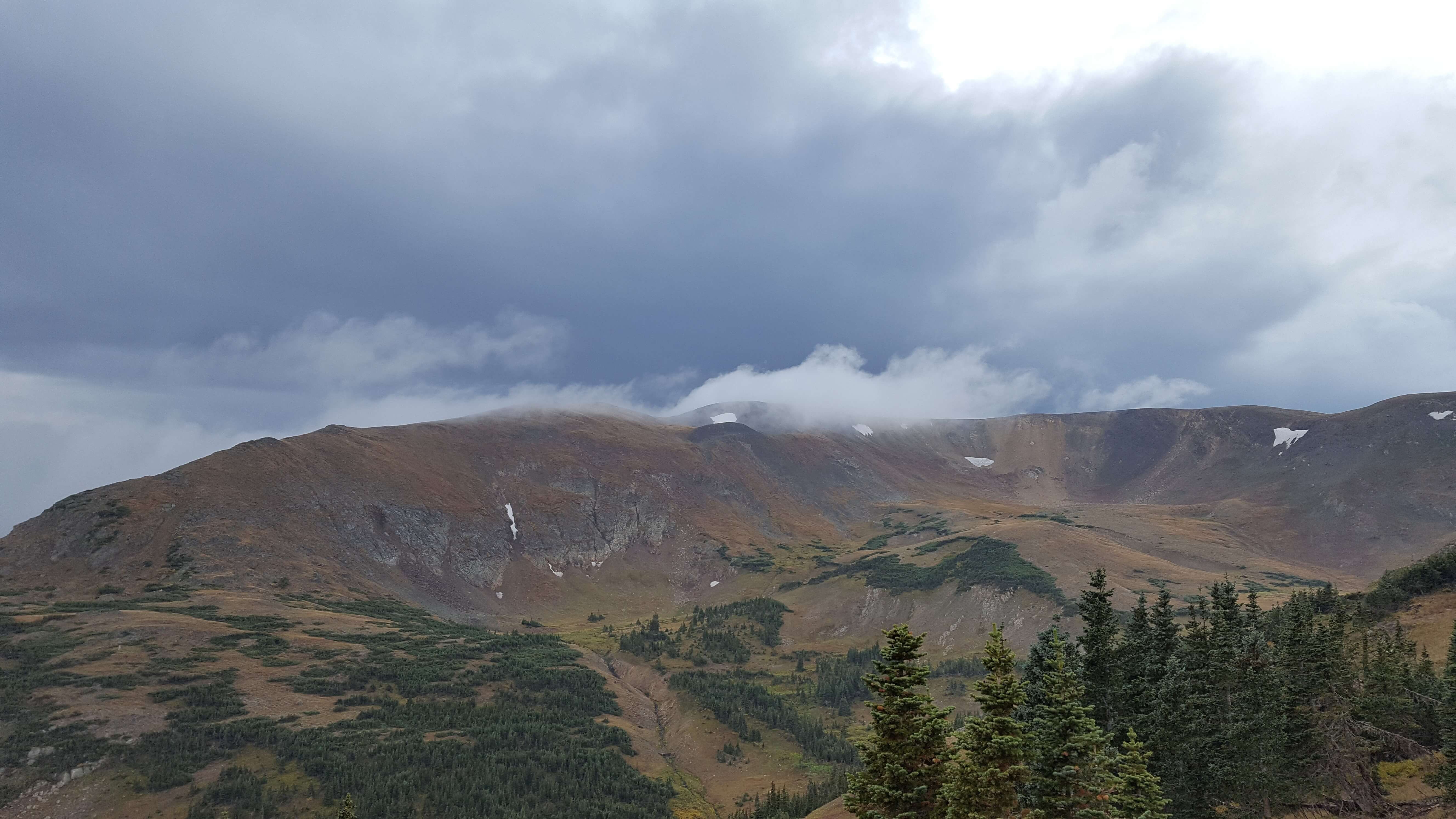 Cloudy day on Old Fall River Road