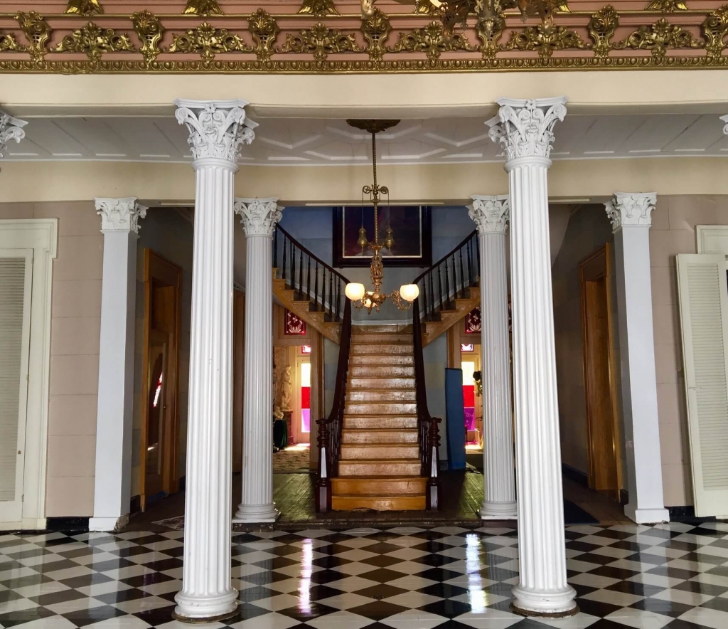 The Grand Staircase at Belmont Mansion in Nashville, TN